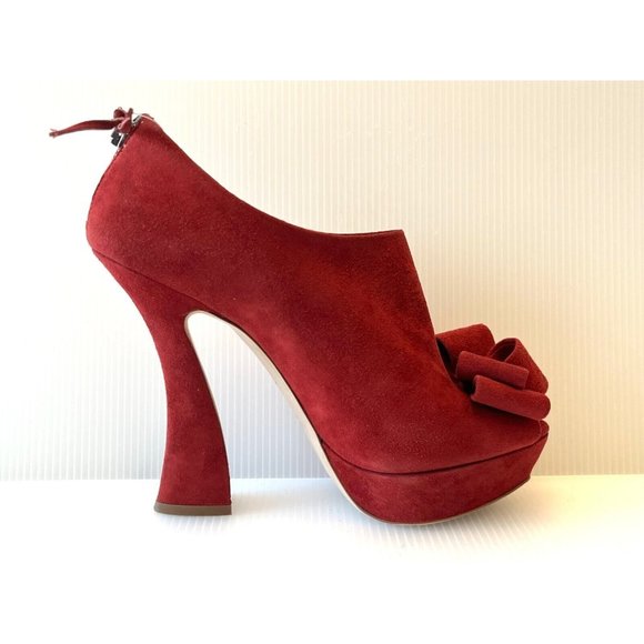 Miu Miu Red Suede Peep Toe Heels w/ Bows, Size 38.5 (IT), 8.5 (US) - Picture 2 of 10